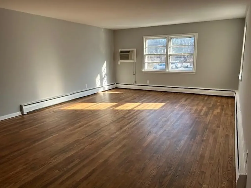 96 S Hamilton Street Poughkeepsie NY 12601