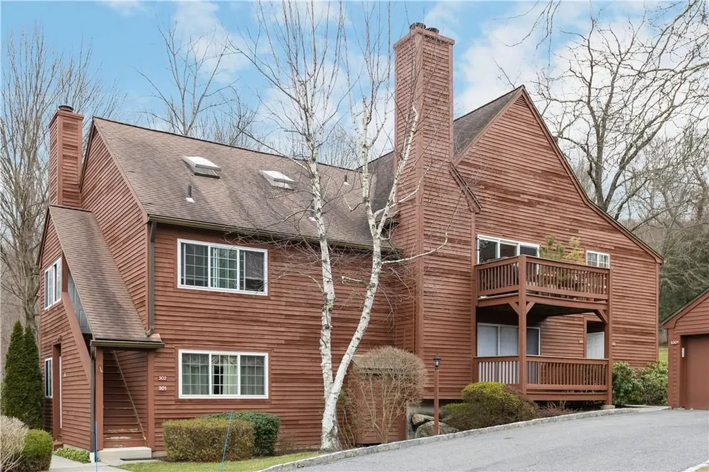 303 Ridgetop Lane Brewster NY 10509