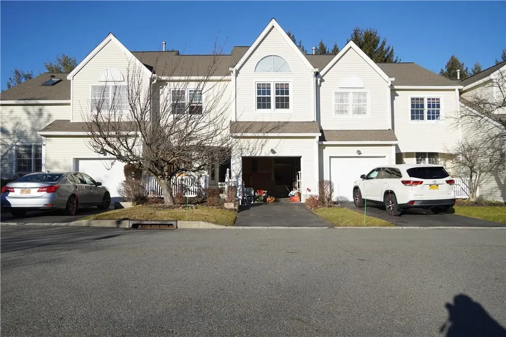 49 Spruce Ridge Drive Fishkill NY 12524