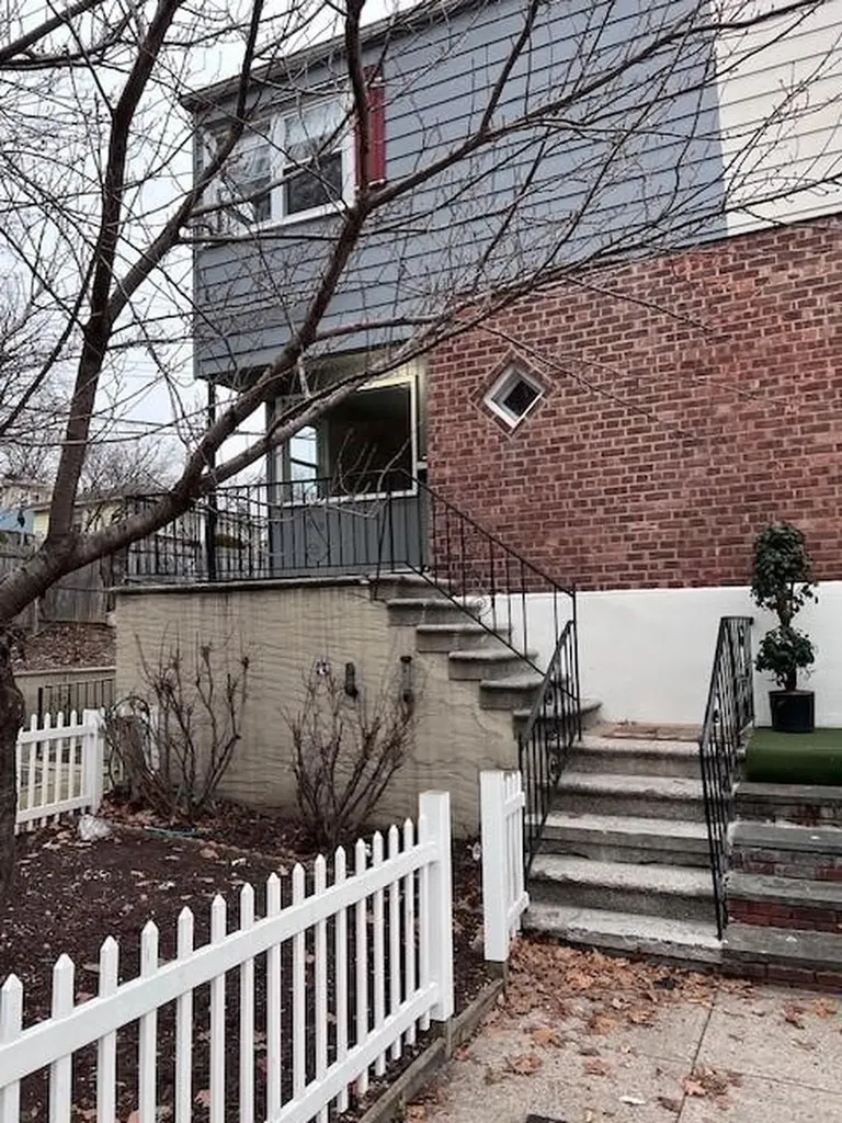 49 Raybrook Road Yonkers NY 10704