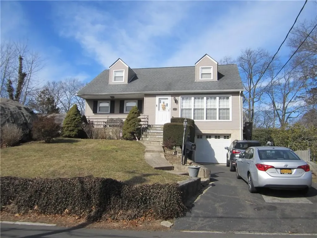 38 Adelphi Avenue Harrison NY 10528