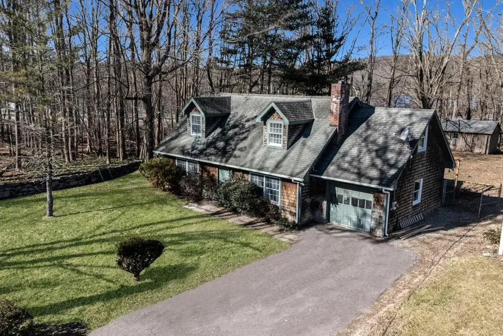 368 Route 22 Goldens Bridge NY 10526
