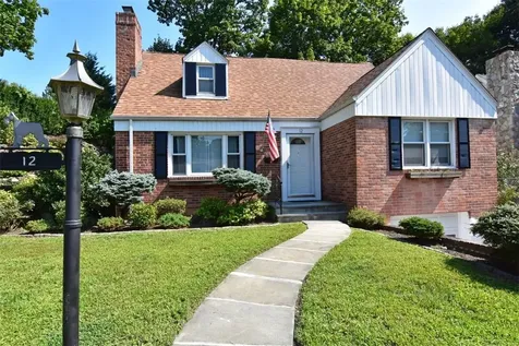 12 Manning Circle Pelham NY 10803