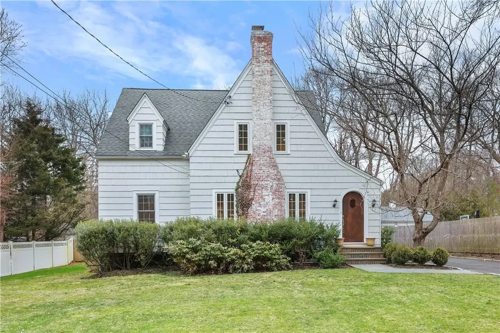 9 Pine Cliff Road Chappaqua NY 10514