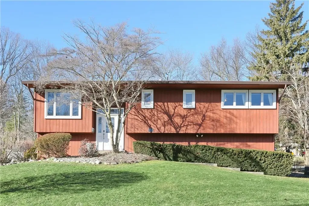116 Tennyson Drive Nanuet NY 10954
