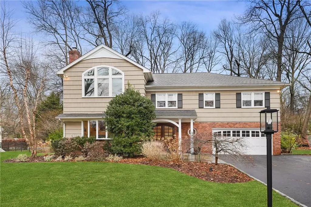 25 Meadowlark Road Rye Brook NY 10573