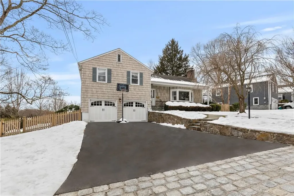 43 Rock Ridge Drive Rye Brook NY 10573