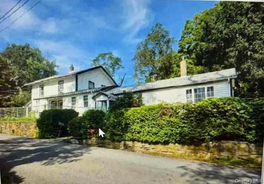 33 Eden Road Cuddebackville NY 12729