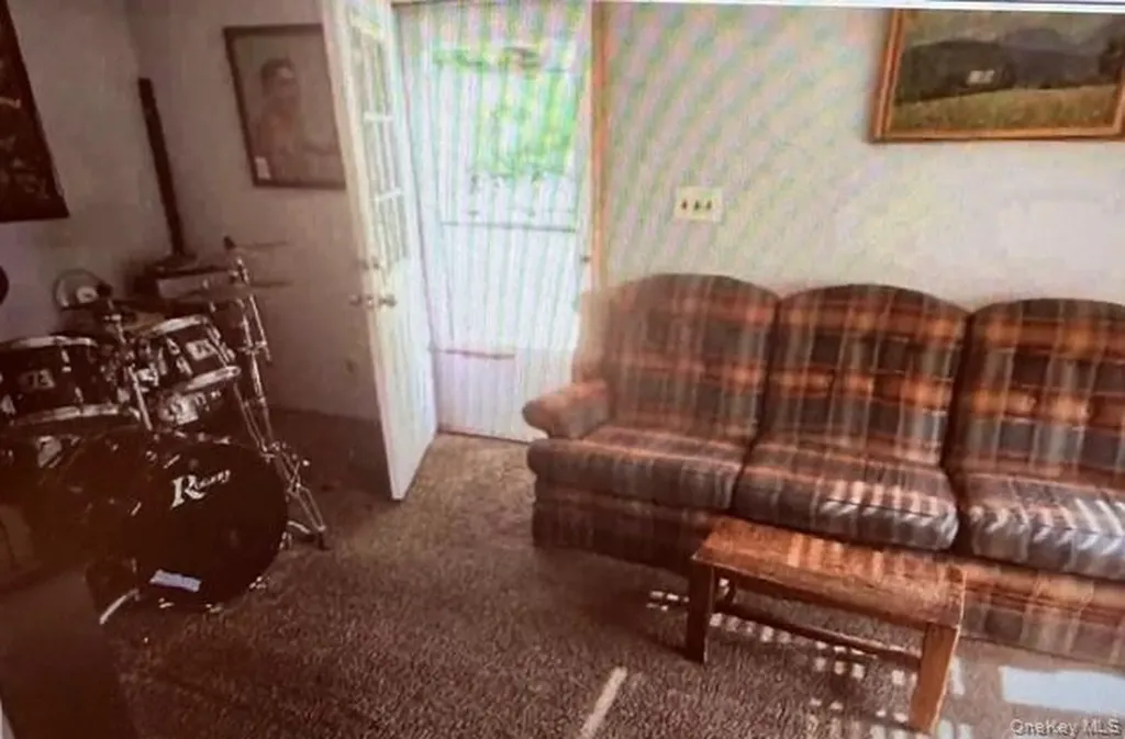 33 Eden Road Cuddebackville NY 12729