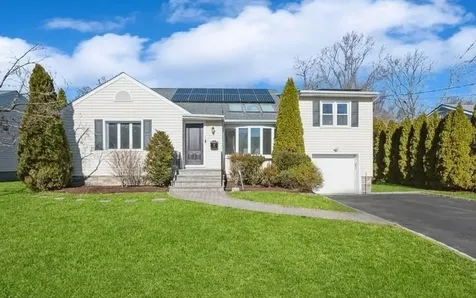 14 Charlotte Lane Scarsdale NY 10583