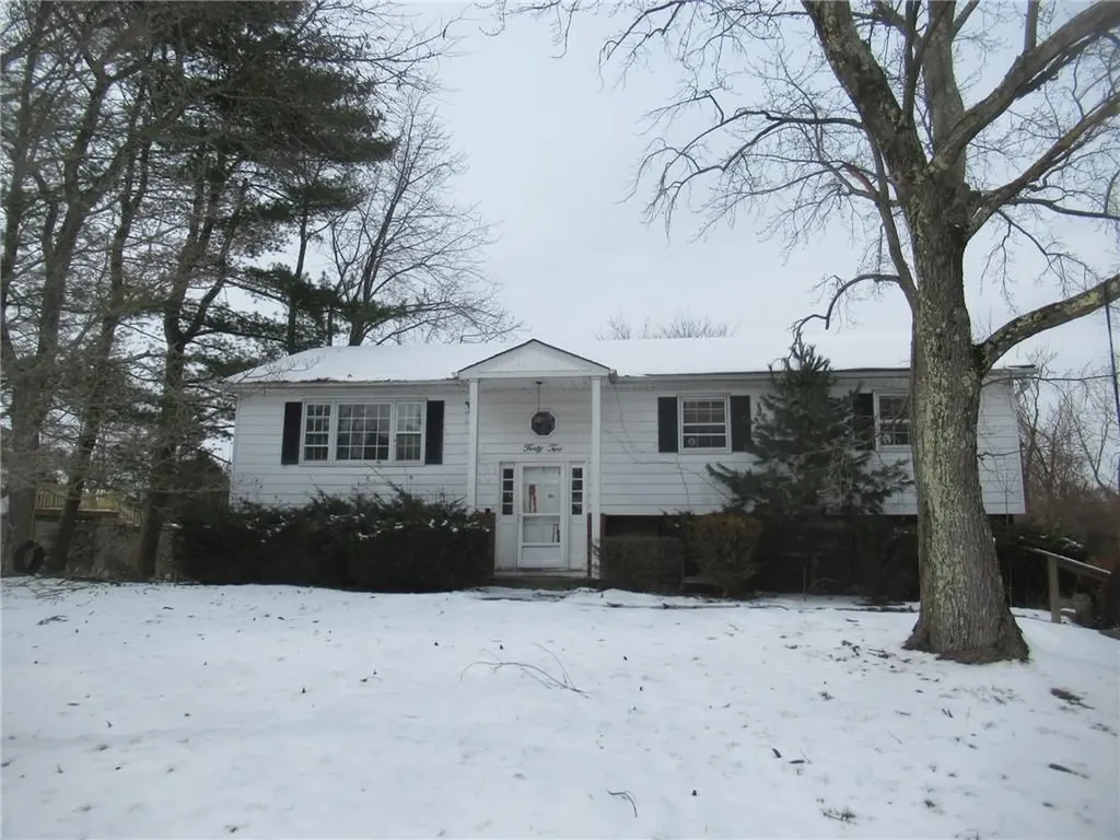 42 Trenton Road Fishkill NY 12524