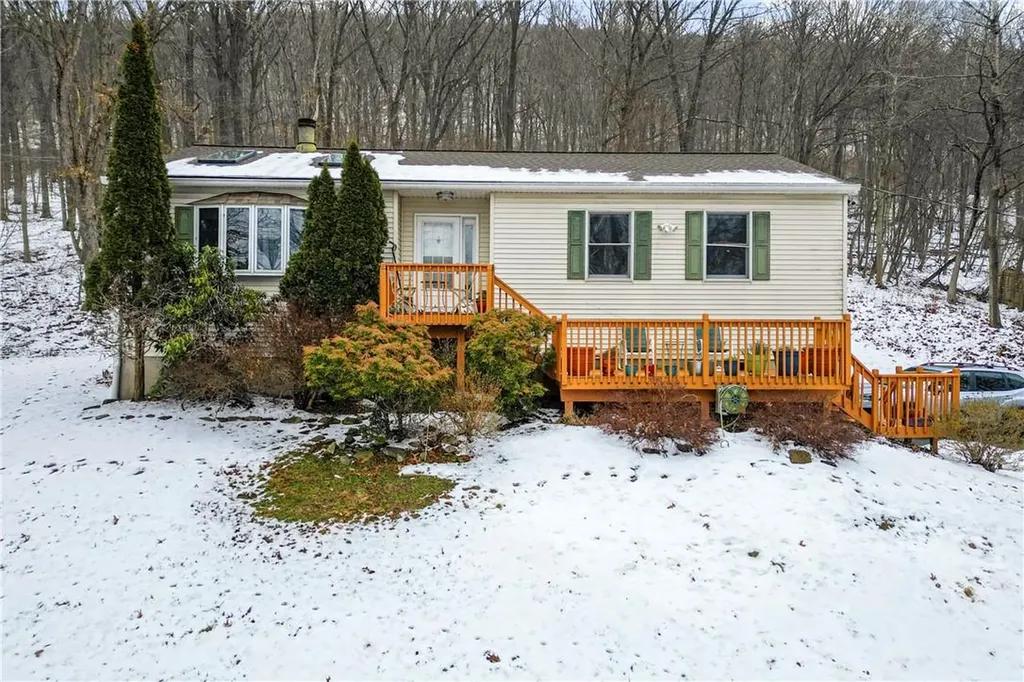 93 Mountain Lane Beacon NY 12508