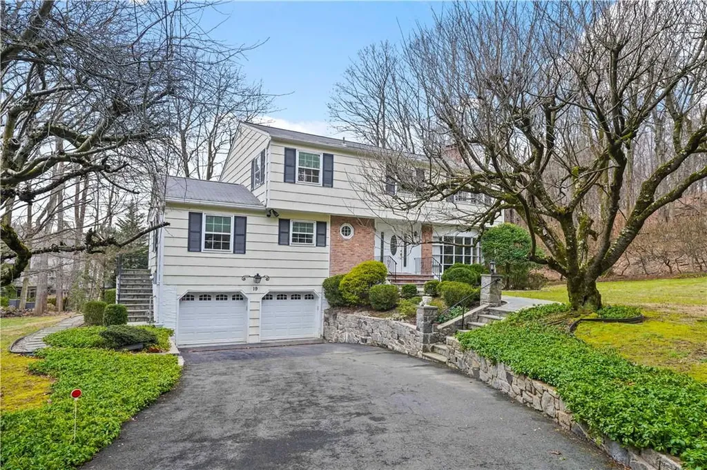 19 Laurel Hill Road Dobbs Ferry NY 10522