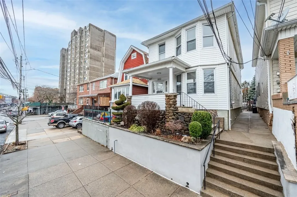3071 Middletown Road Bronx NY 10461