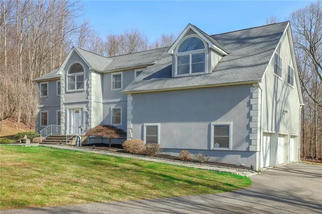 91 Rebecca Lane Carmel NY 10512