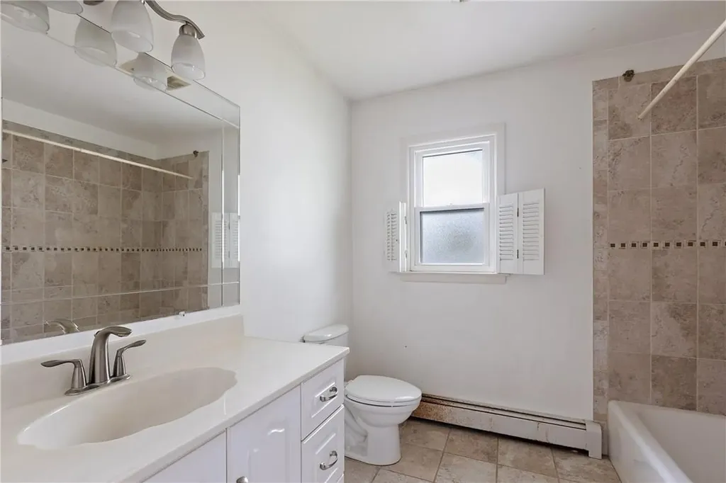 65 Edinburgh Road Middletown NY 10941