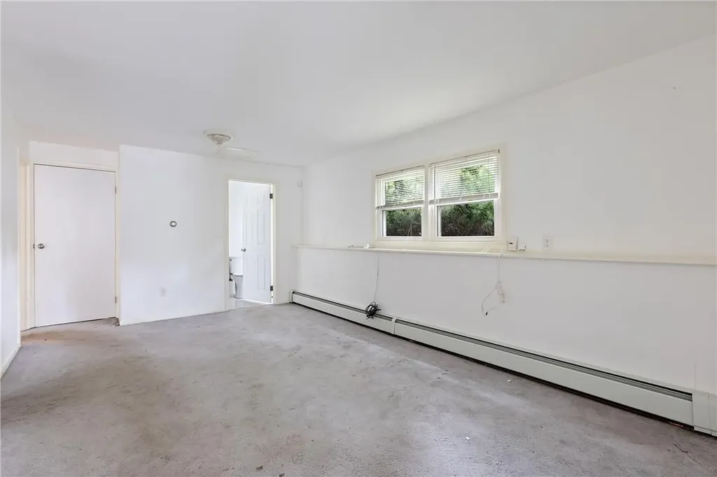65 Edinburgh Road Middletown NY 10941