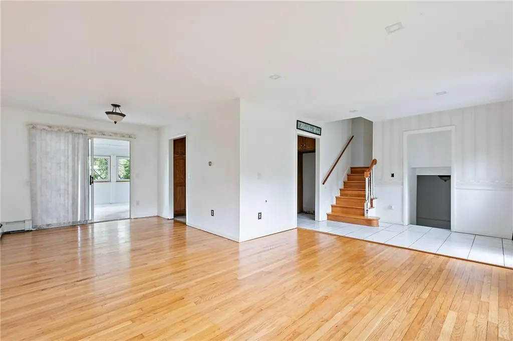 65 Edinburgh Road Middletown NY 10941