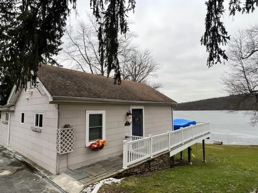 86 W Mombasha Road Monroe NY 10950