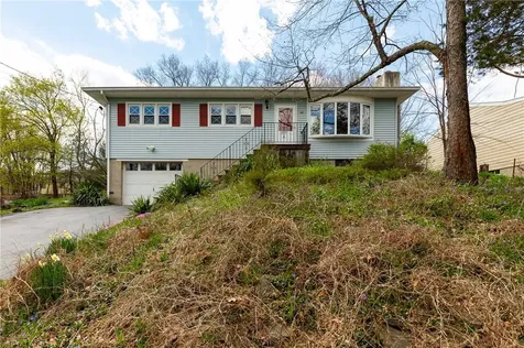38 Pine Echo Drive Poughkeepsie NY 12601