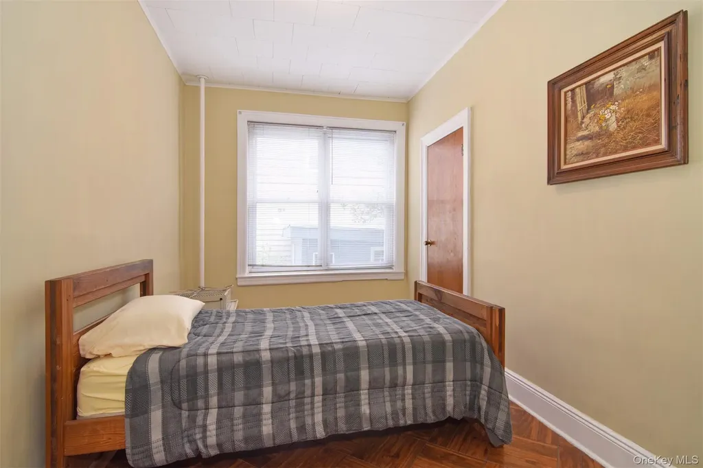 1087 Pierce Avenue Bronx NY 10461