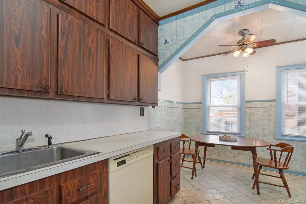 1087 Pierce Avenue Bronx NY 10461