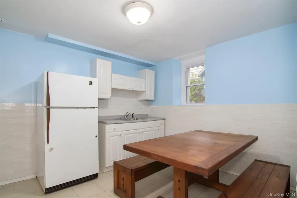 1087 Pierce Avenue Bronx NY 10461