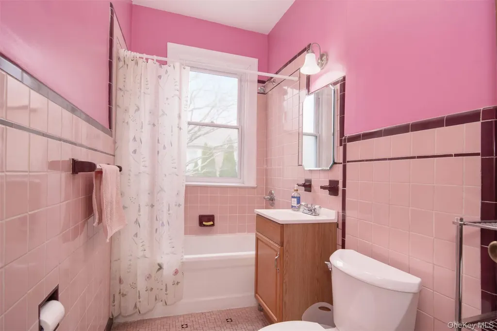 1087 Pierce Avenue Bronx NY 10461