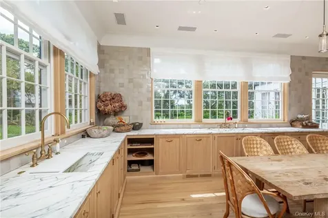 45 Ram Island Drive Southampton NY 11968
