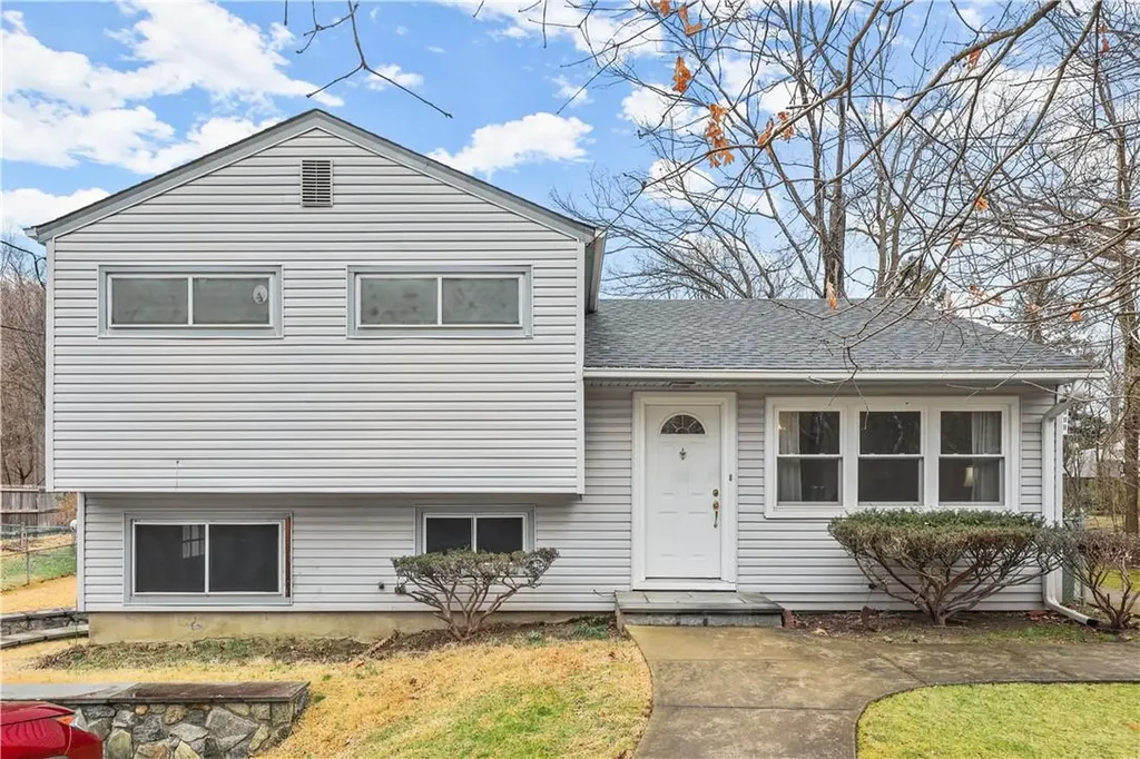 128 Sunset Road Montrose NY 10548