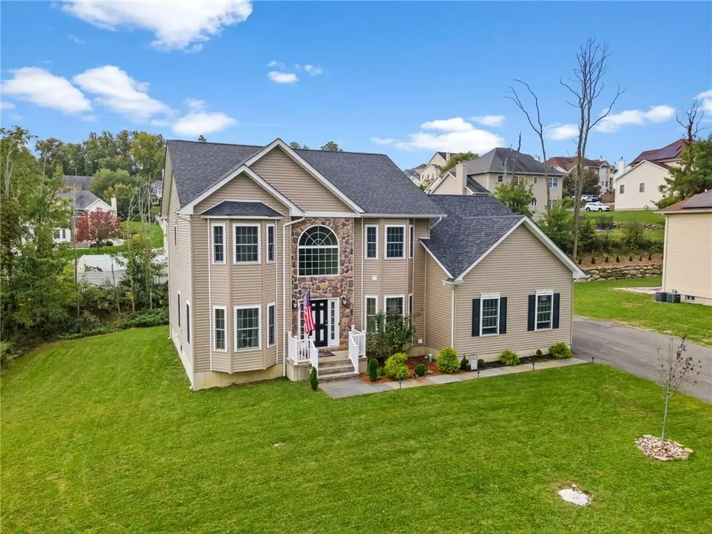 3207 Hamilton Way New Windsor NY 12553