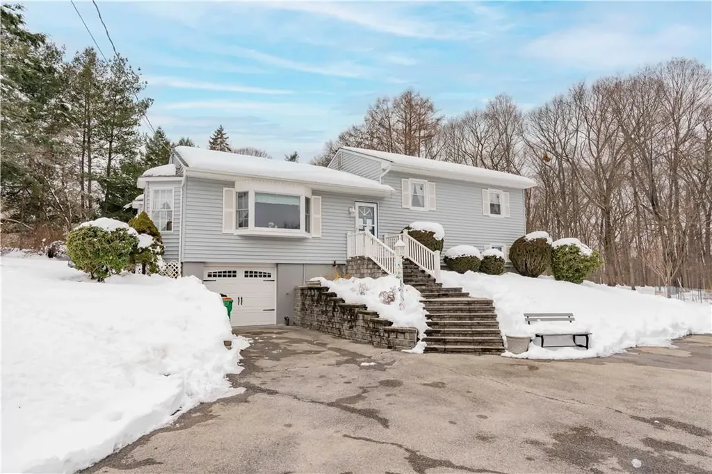 53 Hillcrest Drive Poughkeepsie NY 12603