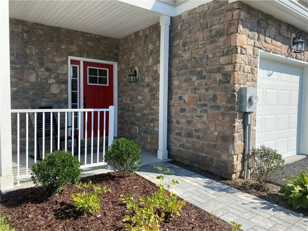 160 J Hudson View Terrace Hyde Park NY 12538