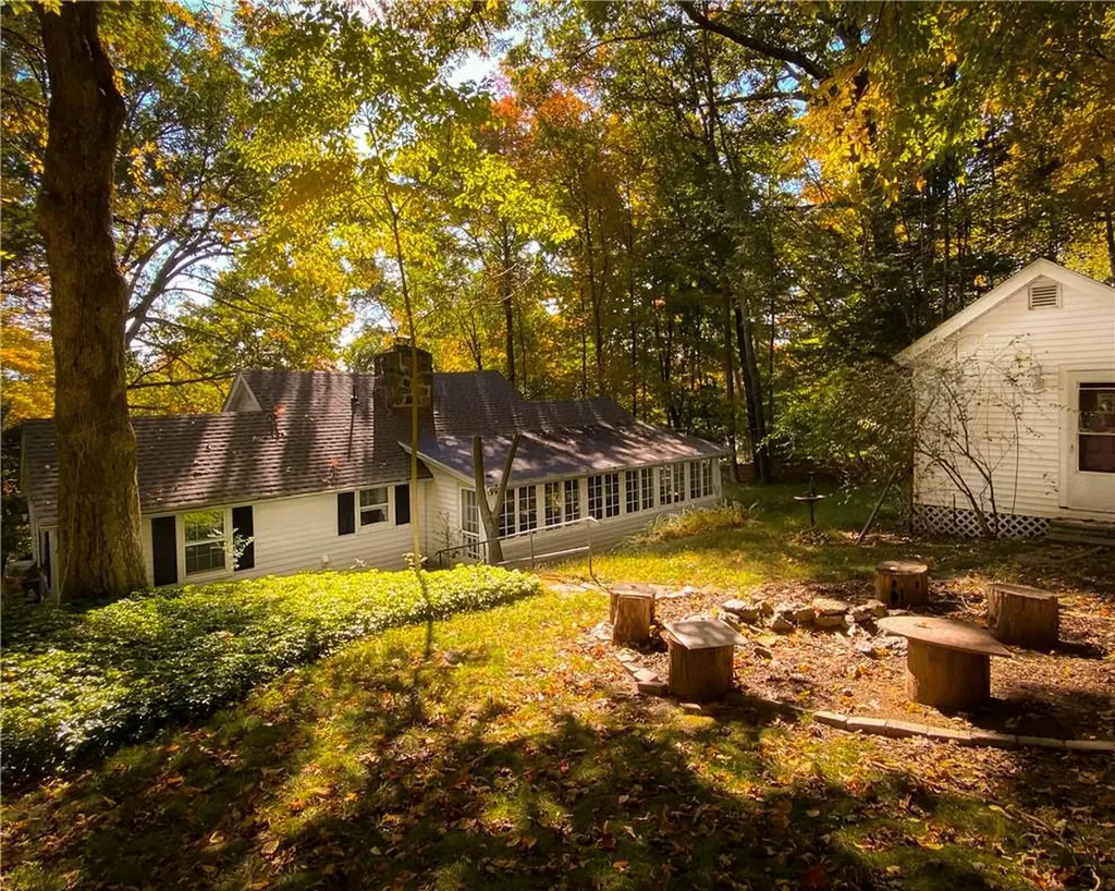 1140 Barrett Circle W Carmel NY 10512