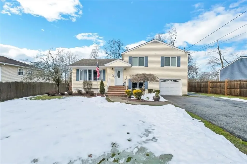 4 Wantaugh Avenue Poughkeepsie NY 12603