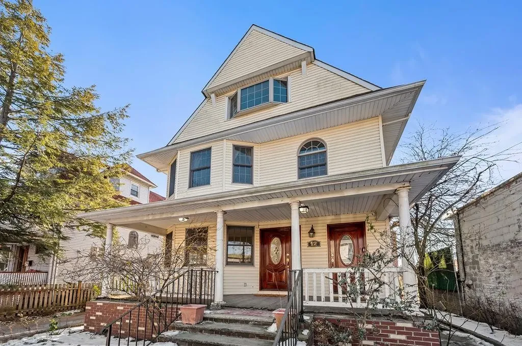 12 Matthews Court Brooklyn NY 11218