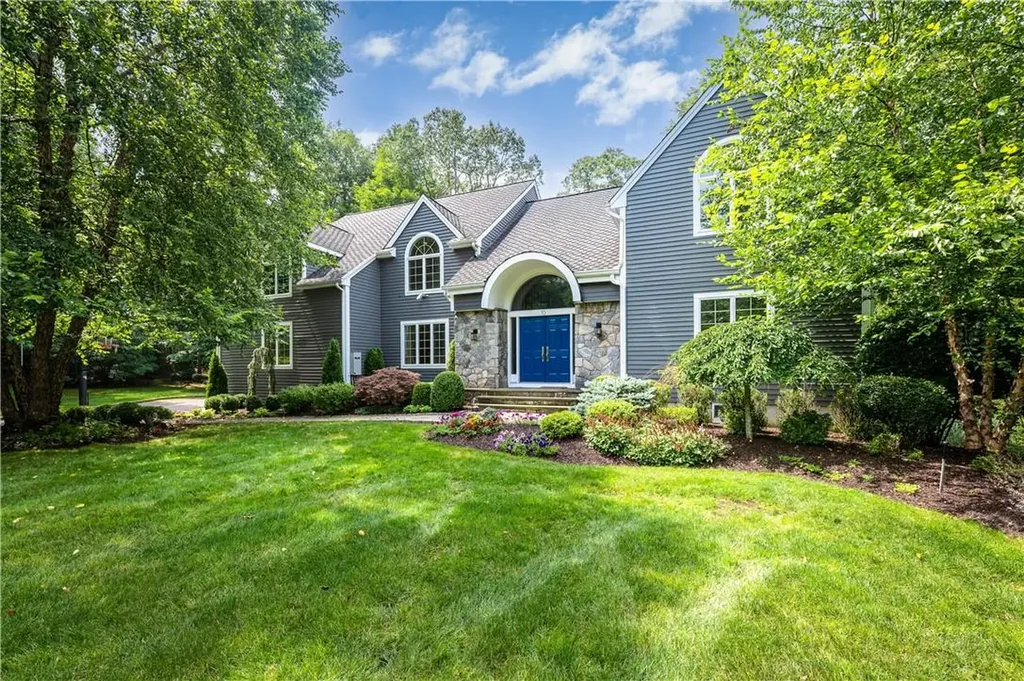 10 Random Farms Circle Chappaqua NY 10514