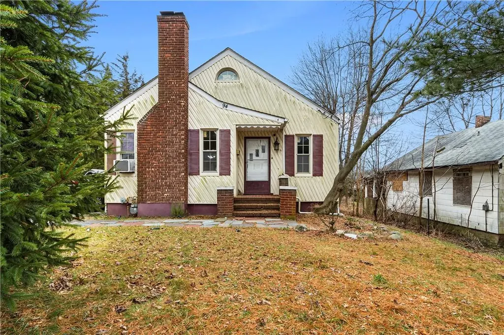 94 W Eckerson Road Spring Valley NY 10977
