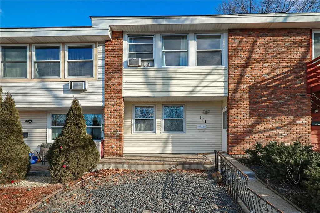 111 Rolling Way Peekskill NY 10566