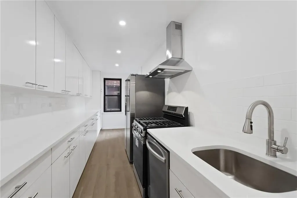 445 W 240th Street New York NY 10463