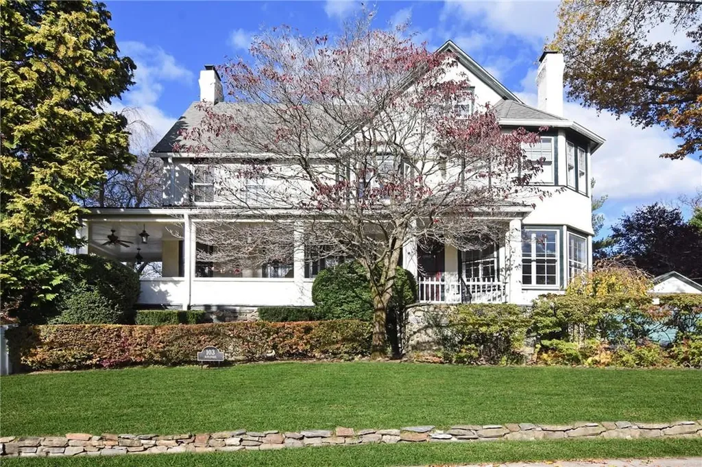 103 Boulevard Pelham NY 10803