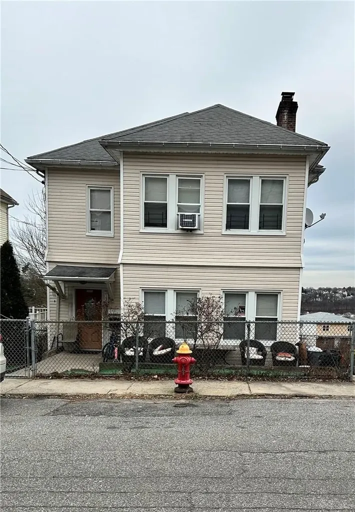 15 Eastview Avenue Yonkers NY 10703
