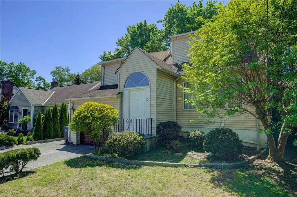 15 Ridgeway White Plains NY 10605