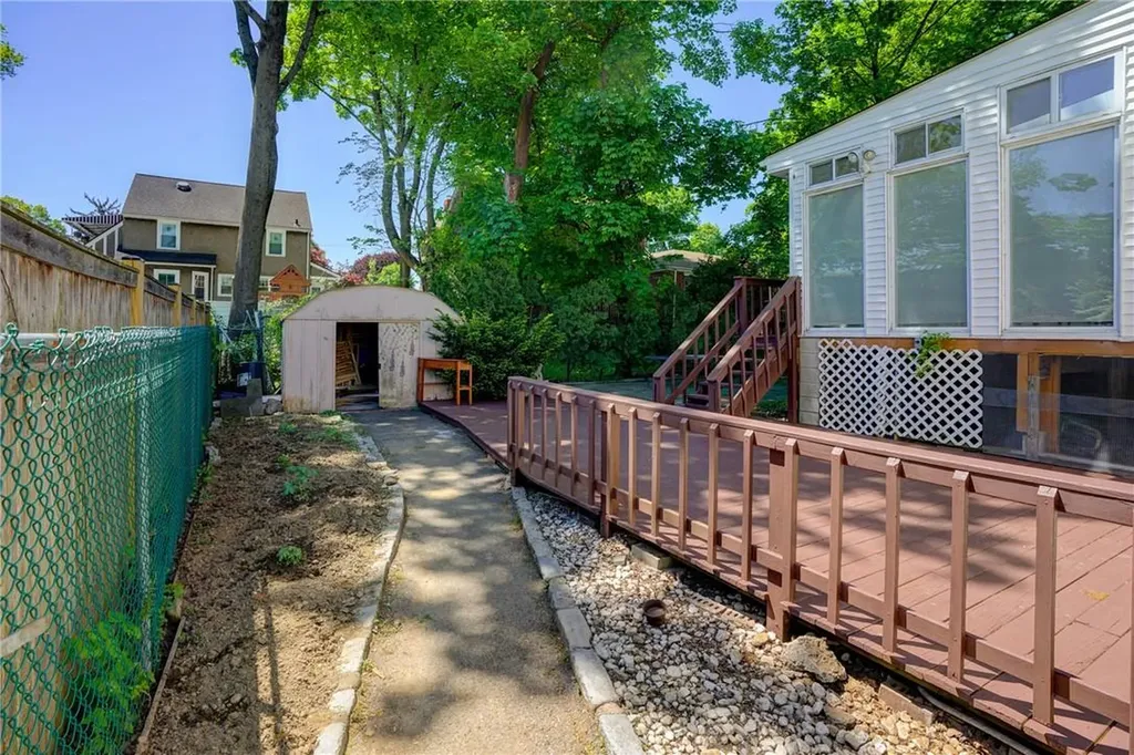 15 Ridgeway White Plains NY 10605