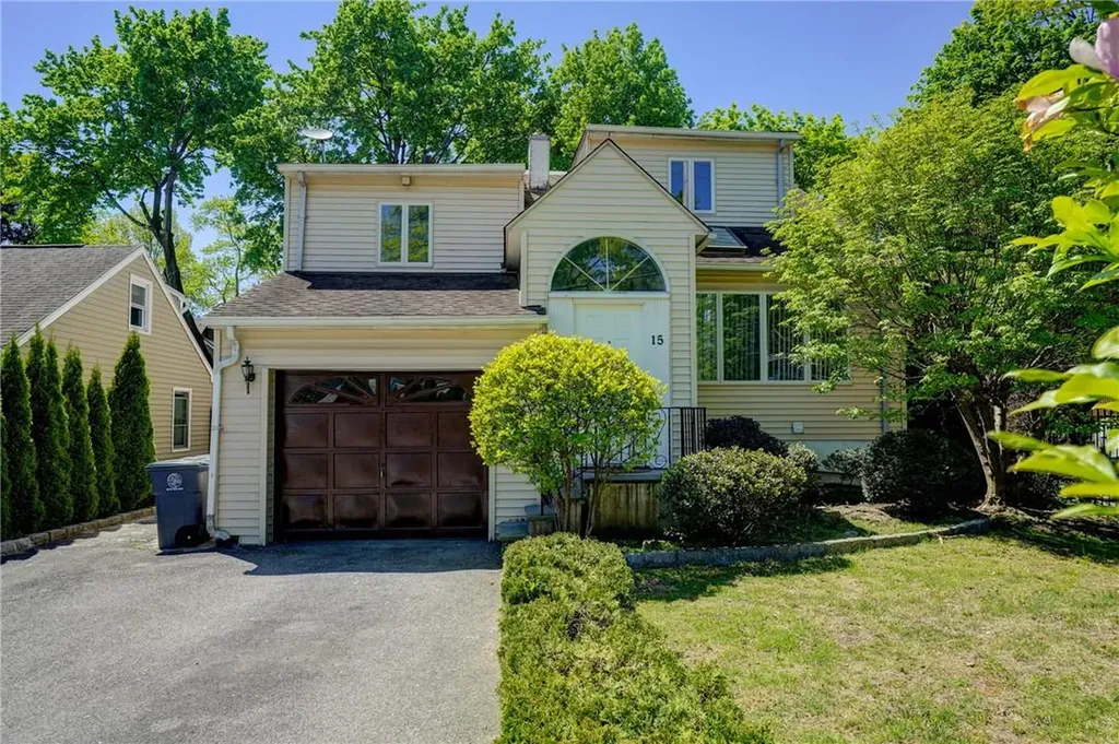 15 Ridgeway White Plains NY 10605