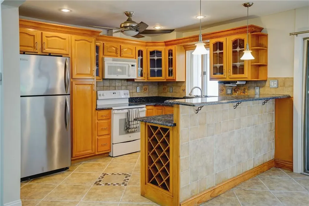 15 Ridgeway White Plains NY 10605