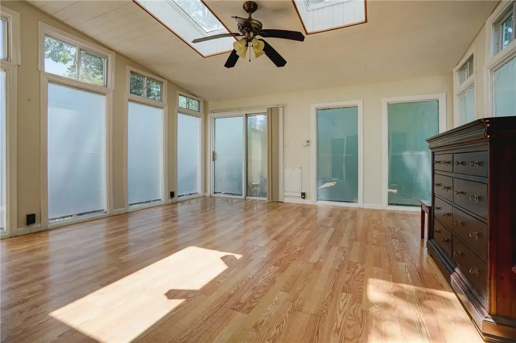15 Ridgeway White Plains NY 10605