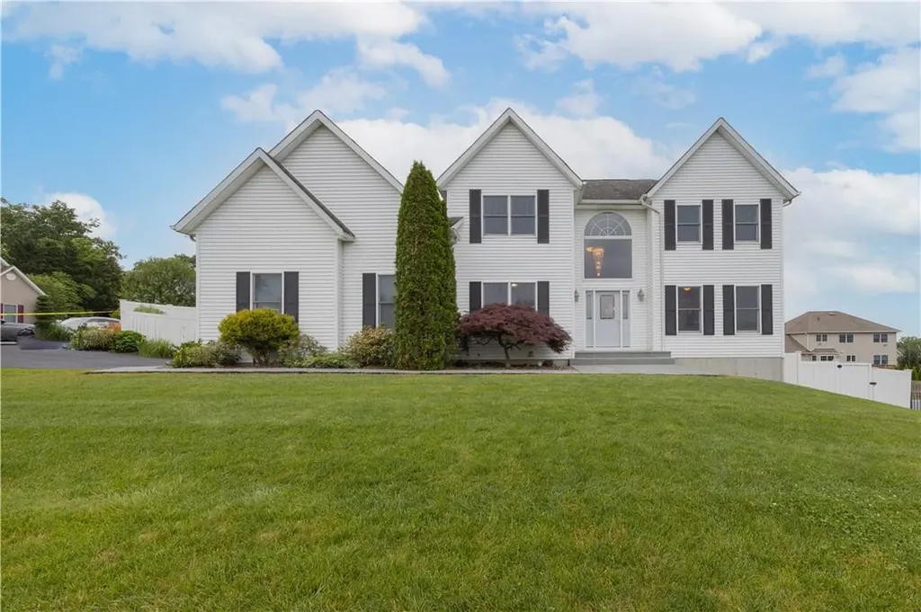 8 Thorn Lane Nanuet NY 10954