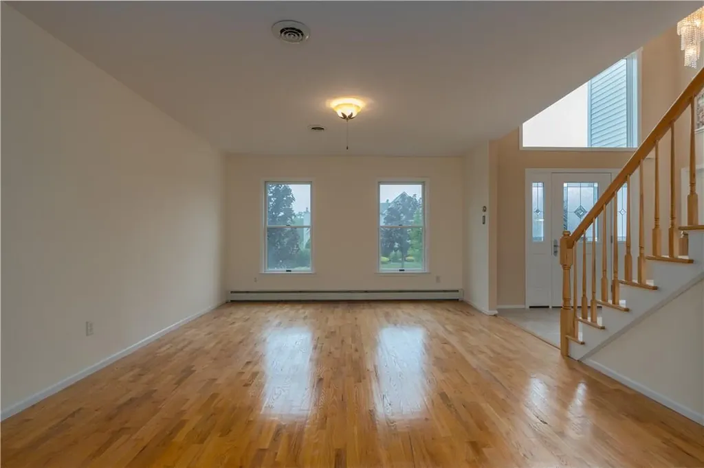 8 Thorn Lane Nanuet NY 10954
