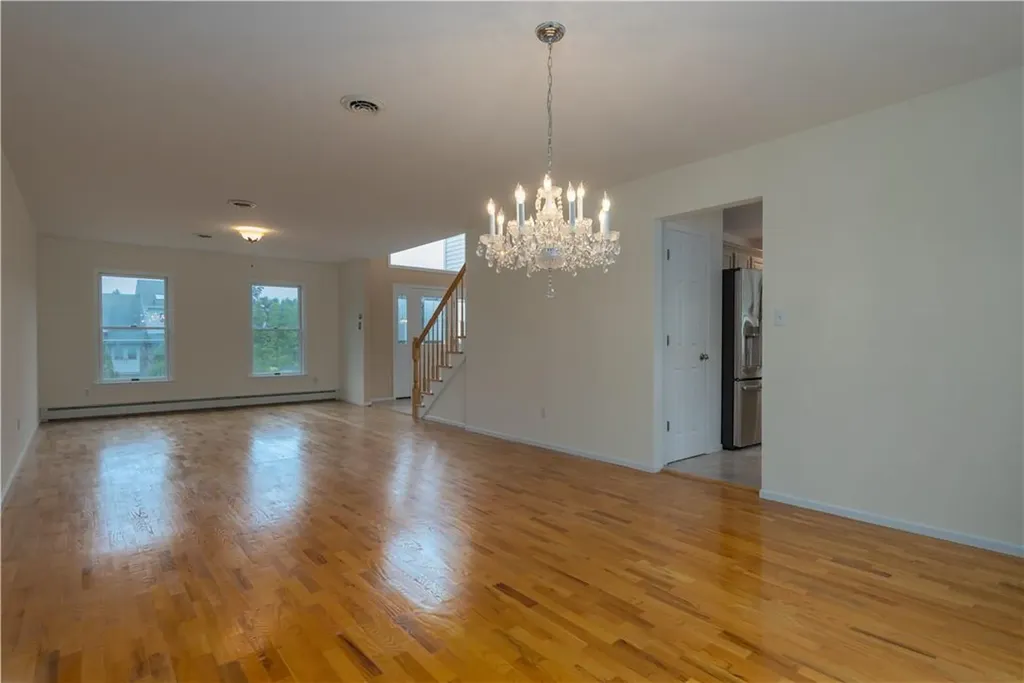 8 Thorn Lane Nanuet NY 10954